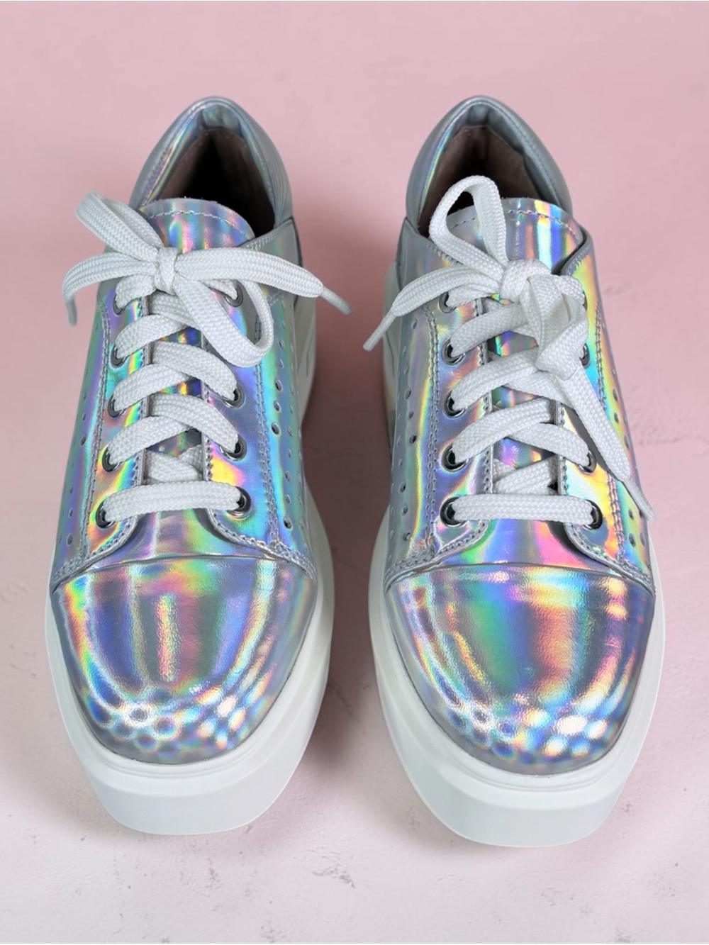 Linea Paolo size 8 Kendra Holographic silver platform sneakers NWT reg$130now$72